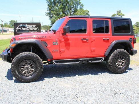Used 2018 Jeep Wrangler Unlimited Rubicon AWD/4WD image 3