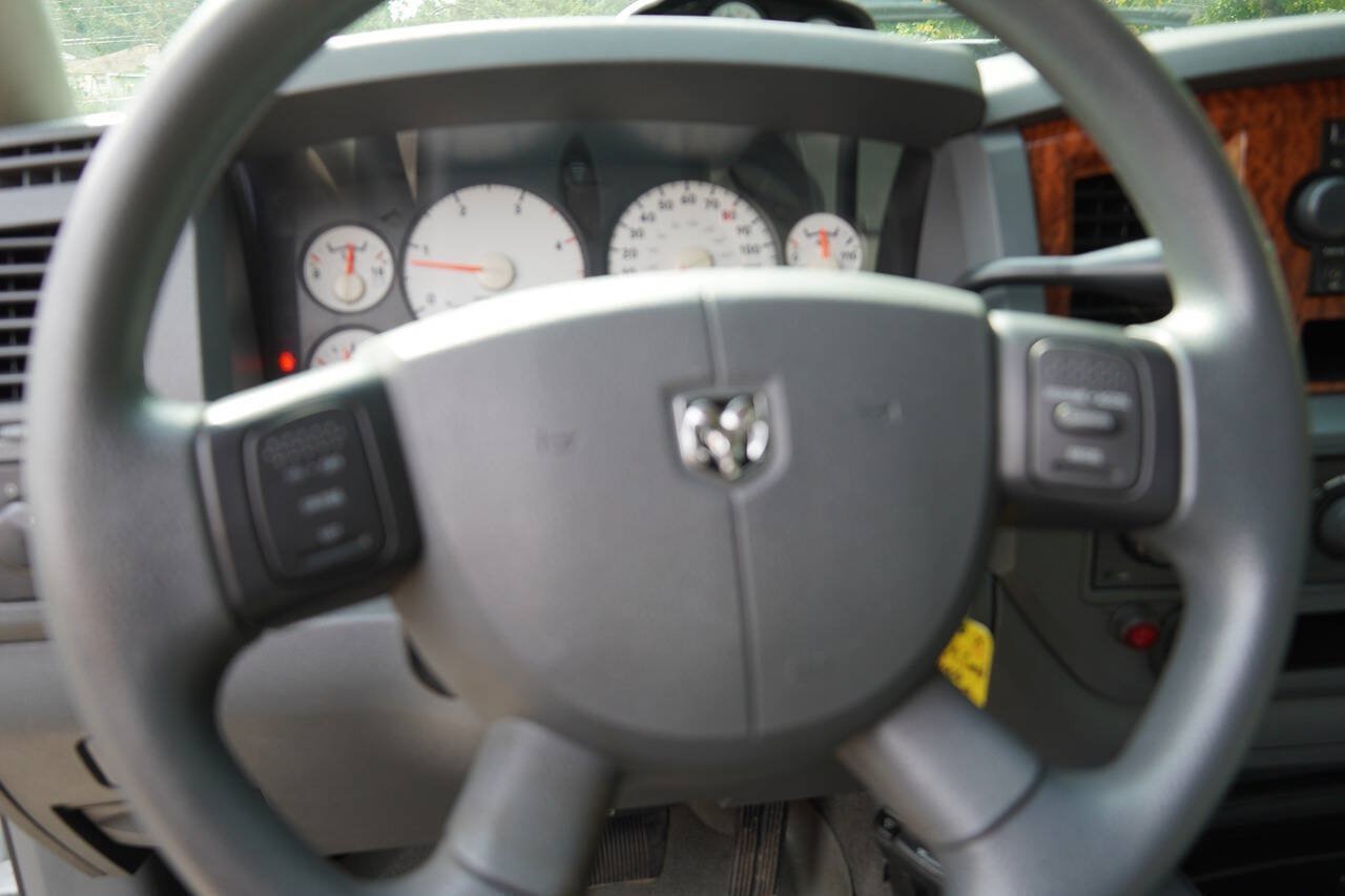 Used 2006 Dodge Ram 2500 Truck SLT AWD/4WD image 20