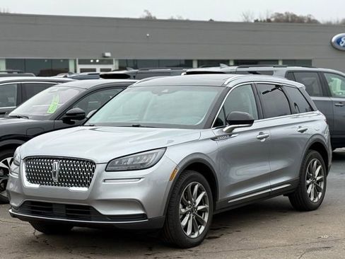 Used 2022 Lincoln Corsair AWD w/ Premium Package image 35