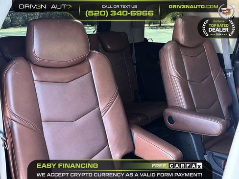 Used 2015 Cadillac Escalade Luxury AWD/4WD image 16