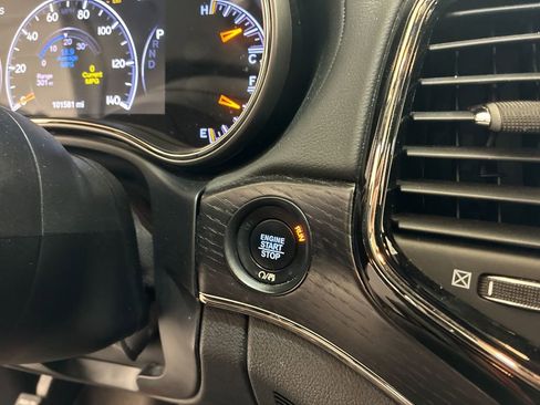 Used 2019 Jeep Grand Cherokee High Altitude AWD/4WD image 17