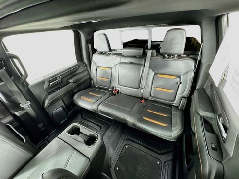 Used 2024 GMC Sierra 2500 AT4 w/ AT4 Premium Plus Package AWD/4WD image 12