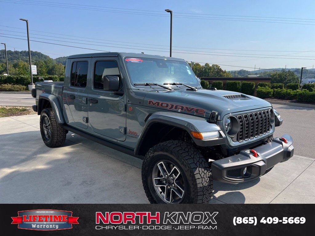 Used 2025 Jeep Gladiator Mojave w/ Convenience Group AWD/4WD image 30