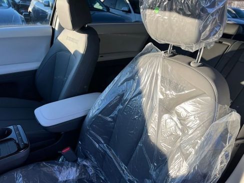 New 2026 Hyundai Ioniq 5 SEL image 11