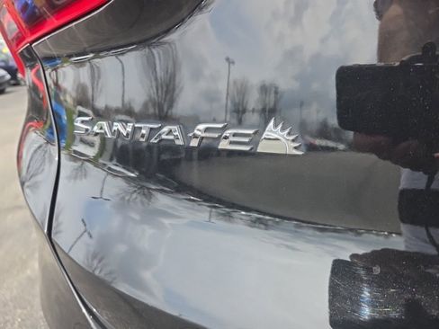 Used 2023 Hyundai Santa Fe SEL w/ Premium Package image 11