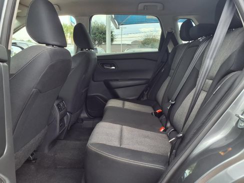 Used 2024 Nissan Rogue SV AWD/4WD image 17