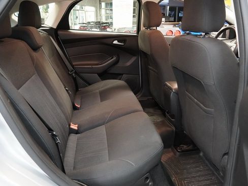 Used 2017 Ford Focus SE w/ SE Winter Package image 27