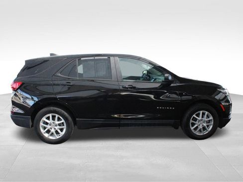 Used 2023 Chevrolet Equinox LS w/ LS Convenience Package AWD/4WD image 18