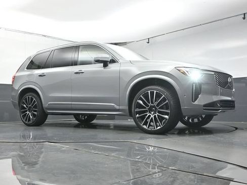 Used 2026 Volvo XC90 B6 Plus w/ Protection Package Premier AWD/4WD image 41