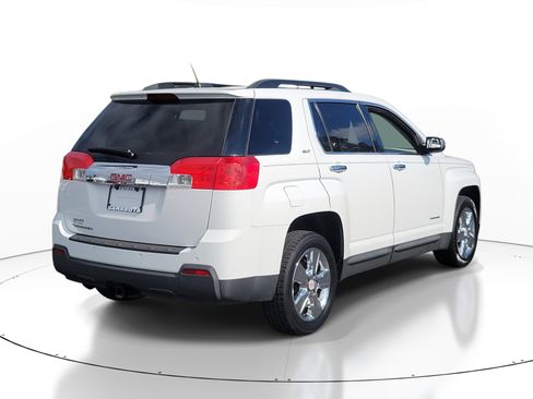 Used 2015 GMC Terrain SLT w/ Chrome Edition image 6