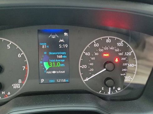 Used 2025 Toyota Corolla Cross L image 16