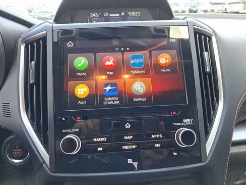 Used 2019 Subaru Crosstrek 2.0i Limited w/ Moonroof Package w/Navigation AWD/4WD image 12