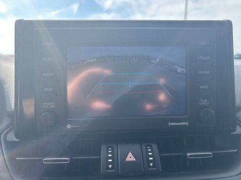 Used 2022 Toyota RAV4 XLE Premium AWD/4WD image 28