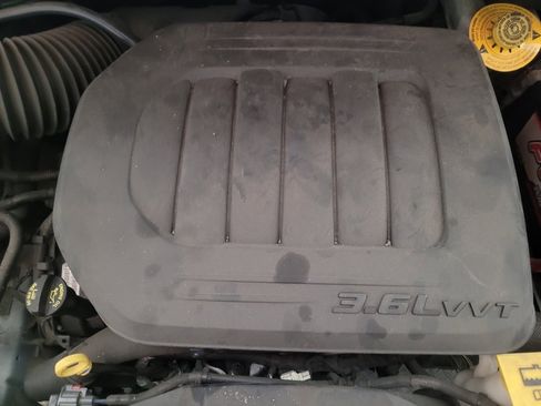 Used 2019 Dodge Grand Caravan SE w/ UConnect Hands-Free Group FWD image 30