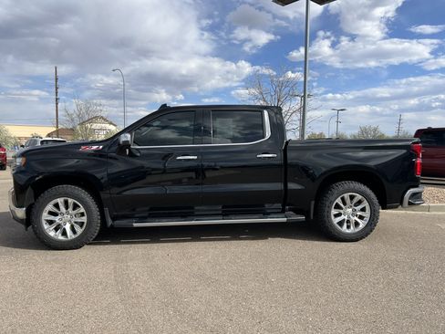 Used 2020 Chevrolet Silverado 1500 LTZ w/ LTZ Premium Package image 13