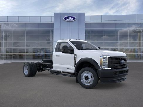 New 2026 Ford F550 4x4 Regular Cab Super Duty image 7