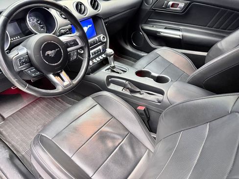 Used 2019 Ford Mustang Premium image 8