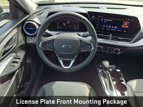 Used 2026 Chevrolet Trax LT w/ Driver Confidence Package FWD image 14