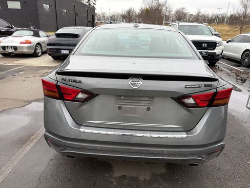 Used 2022 Nissan Altima 2.5 SR w/ Midnight Edition Package image 9