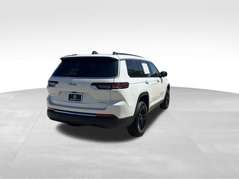Used 2024 Jeep Grand Cherokee L Laredo w/ Luxury Tech Group I image 5