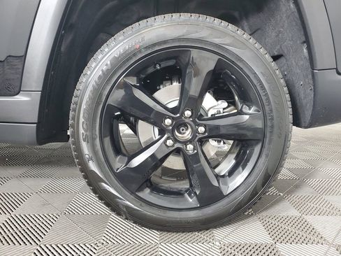 New 2025 Jeep Grand Cherokee Limited w/ Black Appearance Package image 29