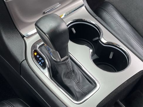 Used 2018 Jeep Grand Cherokee Altitude AWD/4WD image 15