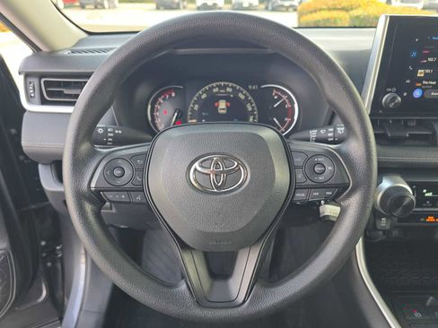 Certified 2025 Toyota RAV4 LE FWD image 24