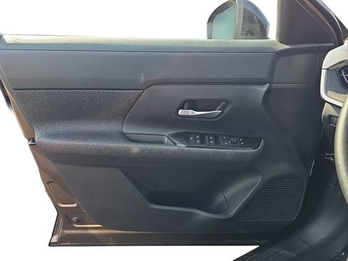 Used 2026 Nissan Kicks SV w/ SV Premium Package FWD image 22
