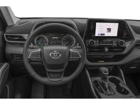 Used 2025 Toyota Highlander XLE AWD/4WD image 9