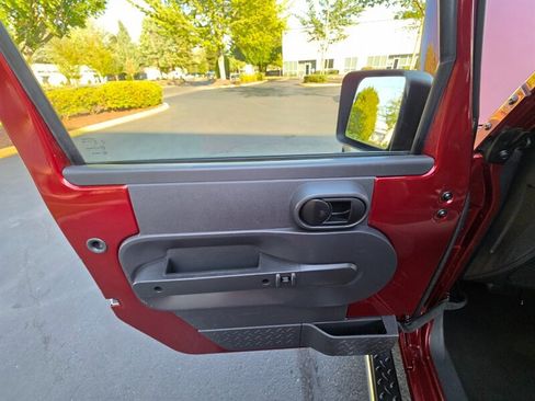 Used 2008 Jeep Wrangler Unlimited X AWD/4WD image 33