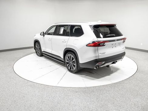 Used 2024 Toyota Grand Highlander AWD Hybrid image 38