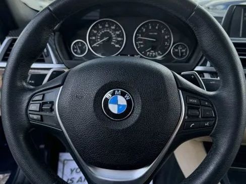 Used 2018 BMW 330i Sedan w/ Convenience Package image 29