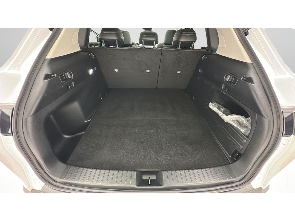 Used 2025 MAZDA CX-50 AWD 2.5 Hybrid w/ Premium Pkg image 24