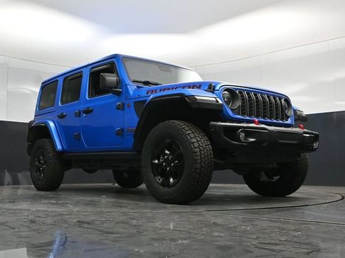 Used 2024 Jeep Wrangler Unlimited Rubicon AWD/4WD image 57