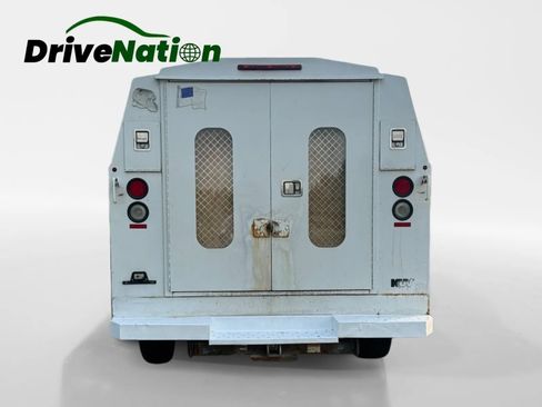 Used 2012 Ford E-350 and Econoline 350 Super Duty w/ Class I Trailer Tow Pkg image 6