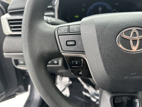 Certified 2025 Toyota Camry LE FWD image 19