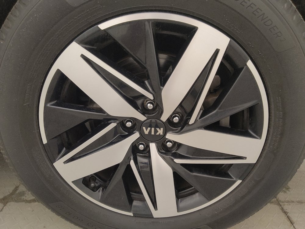 Used 2021 Kia Sorento S FWD image 31