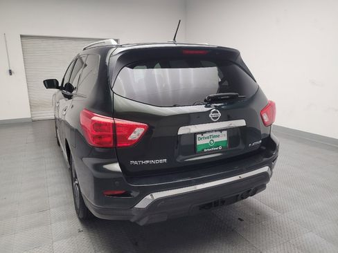 Used 2018 Nissan Pathfinder Platinum image 6