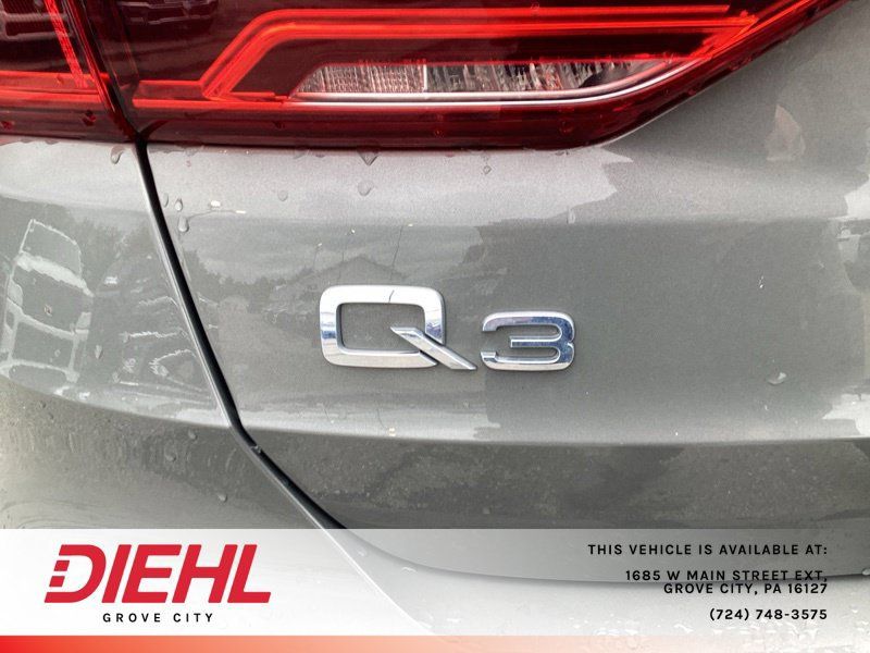 Used 2021 Audi Q3 2.0T Premium Plus w/ Premium Plus Package AWD/4WD image 10