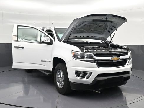 Used 2019 Chevrolet Colorado W/T w/ WT Convenience Package RWD image 32