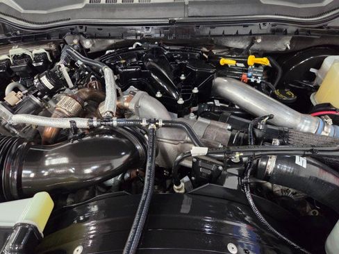 Used 2019 Ford F250 Limited w/ FX4 Off-Road Package image 96