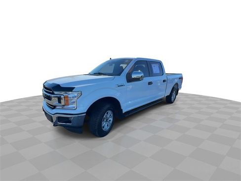 Used 2020 Ford F150 XLT w/ Trailer Tow Package image 4