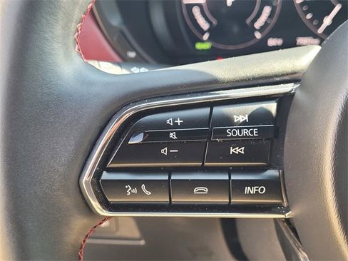 Used 2025 MAZDA CX-70 Plug-In Hybrid w/ Premium Plus image 15