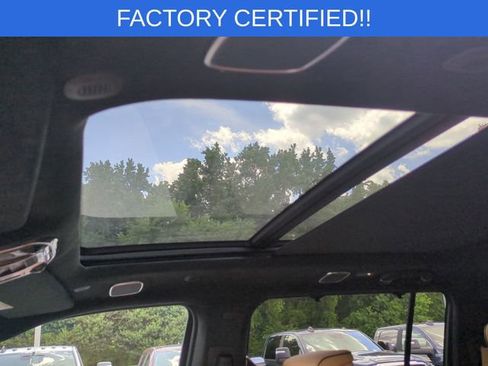 Certified 2025 Jeep Grand Wagoneer Series III w/ Rear Seat Video Group 1 AWD/4WD image 18