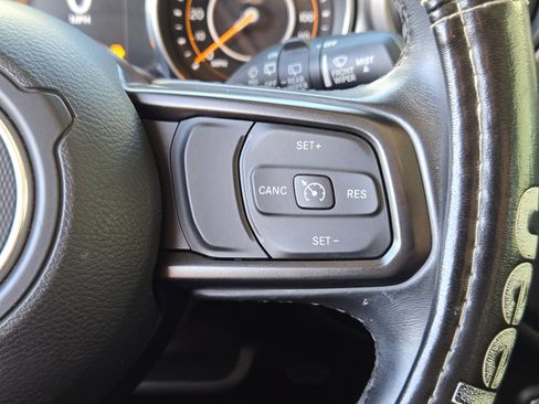 Used 2020 Jeep Wrangler Sport S image 30