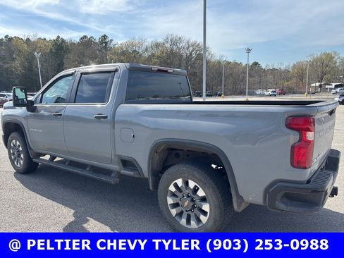 Used 2025 Chevrolet Silverado 2500 Custom w/ Custom Value Package image 5