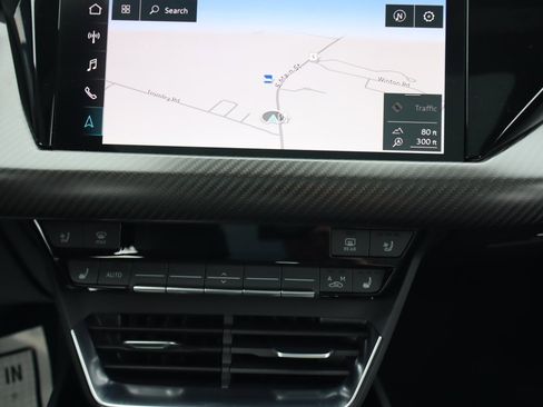 Used 2022 Audi e-tron GT Prestige w/ Prestige Package image 12