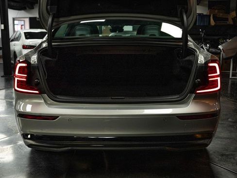 Used 2024 Volvo S60 B5 Core image 7