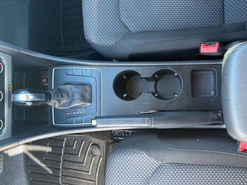 Used 2014 Volkswagen Passat 1.8T S image 29