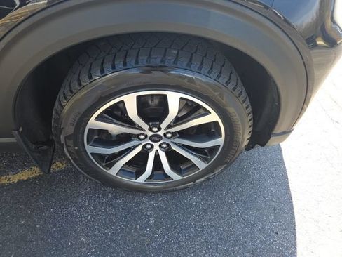 Used 2022 Ford Explorer ST-Line w/ Class IV Trailer Tow Package AWD/4WD image 38